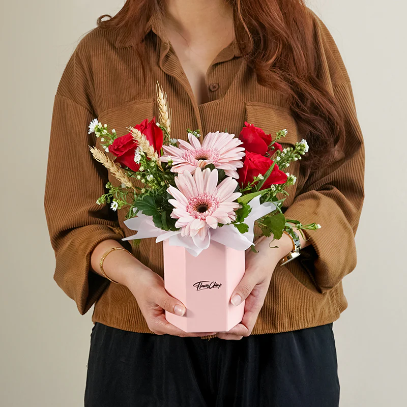 Lil Romance - Image 3