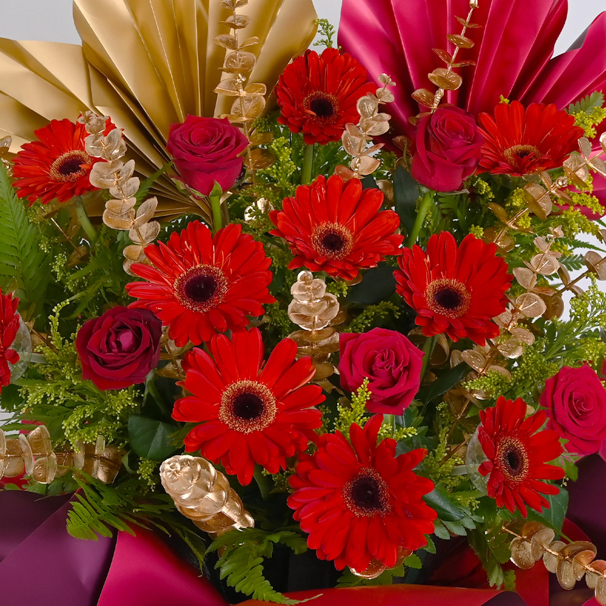 Ruby Jubilee Opening Flower Stand - Image 3
